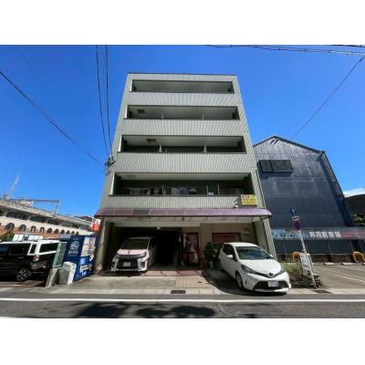 【岐阜県岐阜市/岐阜駅徒歩約3分/バストイレ別/洋室9帖/エレベーター/自転車駐輪可能】イーストフジ 302号室 ファミマンの物件画像