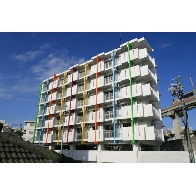 【トーマス安里408】ゆいレール安里駅まで徒歩5分・ゆいレールおもろまち駅まで徒歩6分・国際通りまで車で3分・Wi-Fi無料・駐車場付き（軽自動車専用）の物件画像