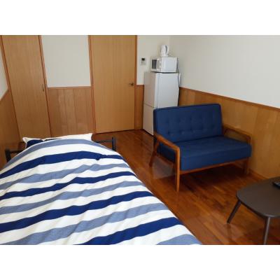 【トーマス安里605】ゆいレール安里駅まで徒歩5分・ゆいレールおもろまち駅まで徒歩6分・国際通りまで車で3分・Wi-Fi無料・駐車場付き（軽自動車専用）の物件画像