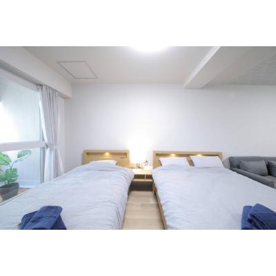 【東本願寺前5分】ウッドデッキ付／無料Wi-Fi丨マンションカトレア505(禁煙)(1)の物件画像