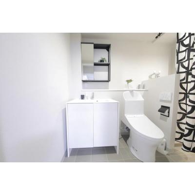 【東本願寺前5分】ウッドデッキ付／無料Wi-Fi丨マンションカトレア505(禁煙)(1)の物件画像