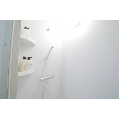 【東本願寺前5分】ウッドデッキ付／無料Wi-Fi丨マンションカトレア505(禁煙)(1)の物件画像