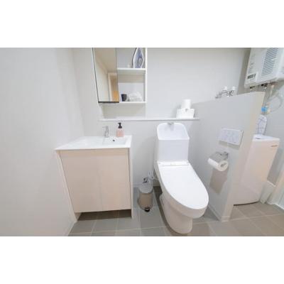 【東本願寺前5分】ウッドデッキ付1K・無料Wi-Fi完備丨マンションカトレア305(禁煙)(1)の物件画像