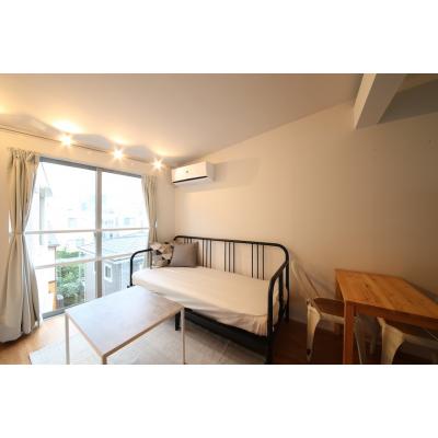 【新宿】長期滞在に最適◎静かで落ち着いた1K丨SMI:RE STAY YOYOGI ANNEX申302(1)の物件画像