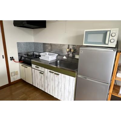 【南郷13丁目6分】ネット無料・買物便利！最大8名利用可丨ラ・モンターニュ202(禁煙)(5)の物件画像