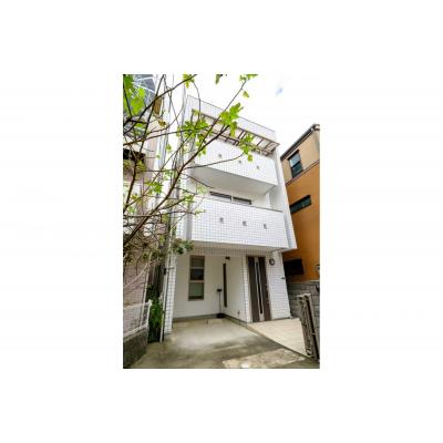 【東新宿5分】戸建2LDKで長期滞在◎丨Beyond Comfort新宿大久保戸建て（禁煙）(3)の物件画像