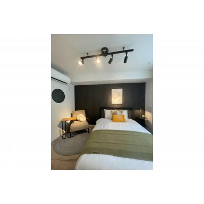 【代々木上原10分】静かな街のデザイナーズ空間・快適ネット無料丨Dash Living Yoyogi UeharaStudio（1DK）(2)の物件画像