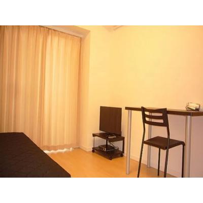 【新宿】インターネット無料◎テレワークに最適丨SLマンスリー西新宿1K（禁煙）(1)の物件画像