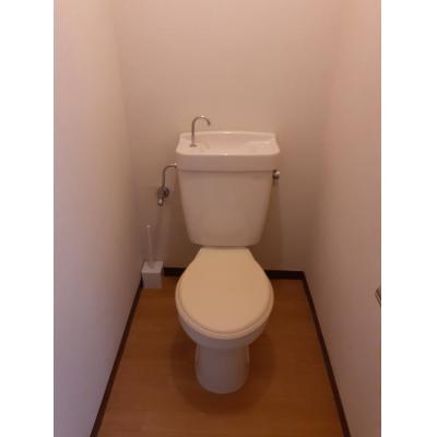 【トーマスマンションシャトレ中央105】パークアベニュー近くで生活便利な場所です♪　駐車場１台付き！　★エアコン付きの物件画像