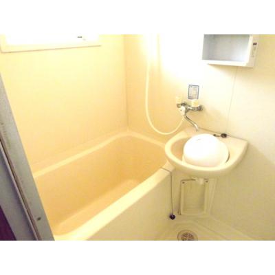 WIFI無料♪　スーパー・コンビニ至近　♦RAKUDA日南星倉２♦の物件画像