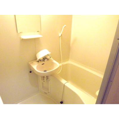 油津漁港まで車で3分！♦ミキハウスⅡ 3 ♦の物件画像