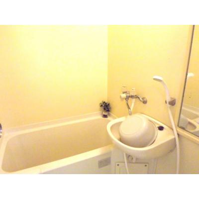 ハイエースも駐車可！WIFI無料　　♦コートハウス青葉４♦の物件画像