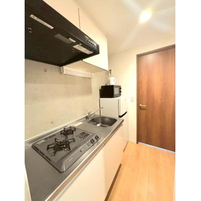 【J’sコート代々木上原103】厚さ25㎝超高密度ポケットコイルマットレス使用！千代田線始発！代々木上原駅徒歩5分！築浅デザイナーズRCマンション☆【インターネット無料】の物件画像