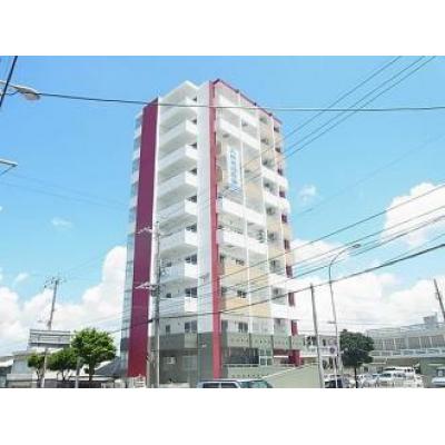 【トーマス美里702】沖縄市家具家電マンスリー、敷地外駐車場1台つき、無料Wi-Fi、徒歩圏内スーパー、コンビニあり。沖縄北IC、沖縄南ICやうるま市までアクセス抜群！の物件画像