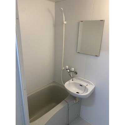 【トーマス美里803】沖縄市家具家電マンスリー、敷地外駐車場1台つき、無料Wi-Fi、徒歩圏内スーパー、コンビニあり。沖縄北IC、沖縄南ICやうるま市までアクセス抜群！の物件画像