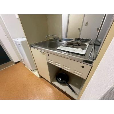 人気の中野駅徒歩8分♪コンビニ至近！中野ブロードウェイや商店街至近の好立地★オートロック付き鉄筋コンクリート造マンション◇ＭＨ中野Ｃの物件画像