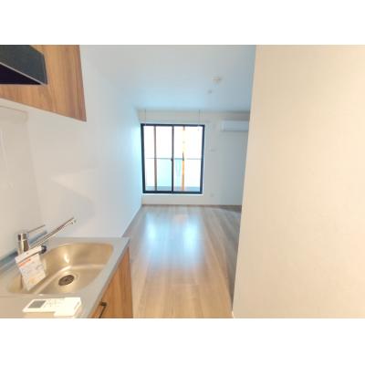 【✨🏰新築物件🏰✨】鳳駅5分🚉ショッピングモールやコンビニもすぐ近くの便利物件♪家具家電付き🎏の物件画像