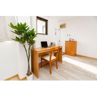 富士駅徒歩5分！Wifi家具家電付き！広々13.5畳洋室！駐車場応相談！TM68 5B号室の物件画像