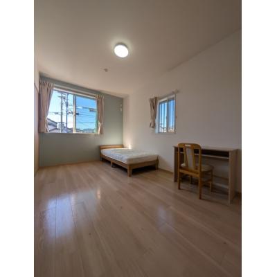 【駅アクセス良好・清水IC近🚗】Wi-Fi📶＆家具家電🛋️🅿️完備で快適ステイ U010の物件画像