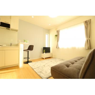 Bizroom／エルマーナE　2016年築のキレイな物件です！ネット無料！！の物件画像