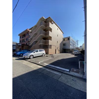 【名古屋市中村区/近鉄名古屋線伏屋駅/駐車場/角部屋/バストイレ別・独立洗面台】アビタシオン ファミマンの物件画像