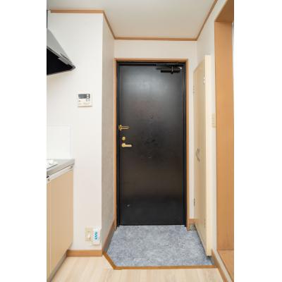 家具家電付き！Wifi付！🚙駐車場付き！TM82 201号室の物件画像