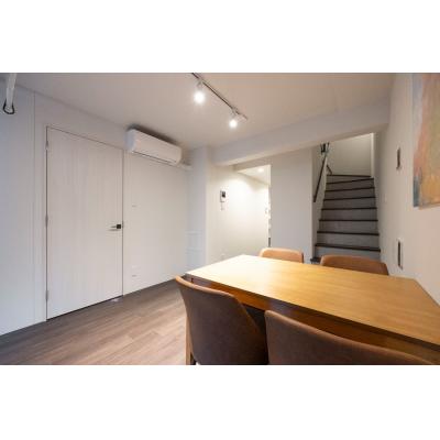 広々メゾネット/家具・家電付き/お洒落な外観＆内観で気分も上がる♪LEGALAND幡ヶ谷403の物件画像