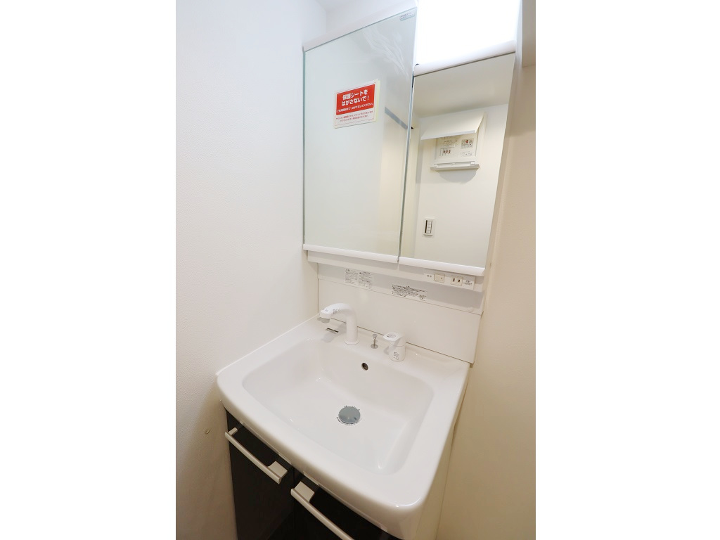 マンスリーリブマックス千代田線根津ステーションフロント△『禁煙ルーム・25平米』【Wi-Fi無制限・独立洗面・浴室乾燥付】≪プレミアムシリーズ≫の物件画像