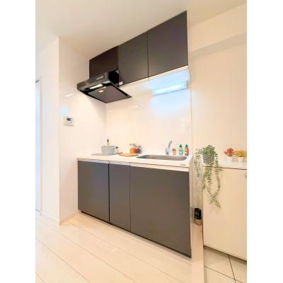 グランマンスリー水戸宮町R308【水戸駅北口徒歩約8分！ネット無料！RC造マンション！敷地内駐車場あり（台数限定、別料金）バストイレ別！★（注）線路沿いの物件なので多少電車の通行音はします。】の物件画像