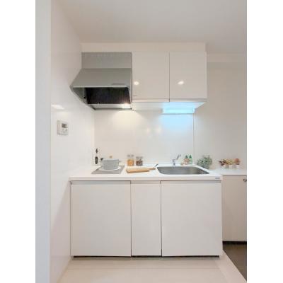 グランマンスリー水戸宮町R406【水戸駅北口徒歩約8分！ネット無料！RC造マンション！敷地内駐車場あり（台数限定、別料金）バストイレ別！★（注）線路沿いの物件なので多少電車の通行音はします。】の物件画像