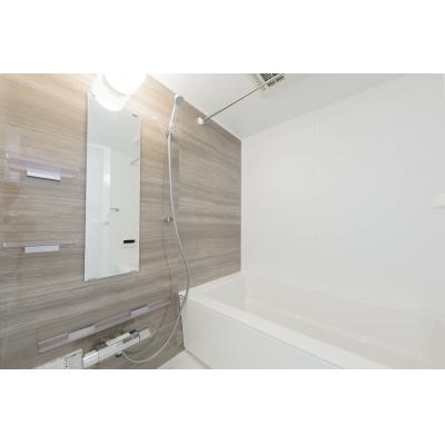 西11丁目から徒歩5分/白を基調にしたナチュラルで落ち着きのある空間/広々1LDK/家具・家電完備/ S-RESIDENCE 大通公園 admirio 703の物件画像