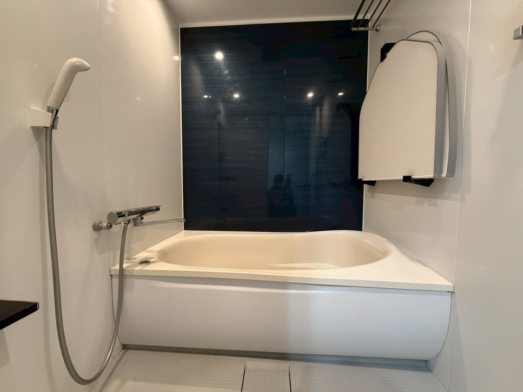 マンスリーリブマックス宮古島ヴィラ『駐車場付き・シモンズベッド導入・独立洗面台・洗浄機能付便座』の物件画像