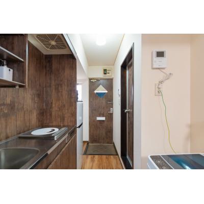 駐車場付き！Wifi無料！家具家電付！即日可能！の物件画像