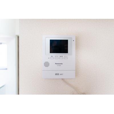 駐車場付き！Wifi無料！家具家電付！即日可能！の物件画像