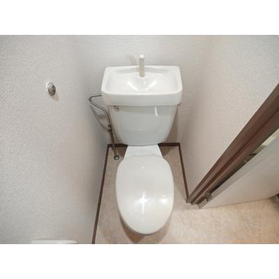 東都マンスリーカーサトレスA【４名入居可！WiFi無料！】1DKの物件画像