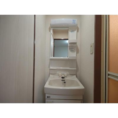 東都マンスリーカーサトレスA【４名入居可！WiFi無料！】1DKの物件画像