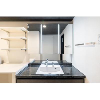 人気な赤坂エリア/Wi-Fi完備/家具家電充実/CREAL premier赤坂101の物件画像