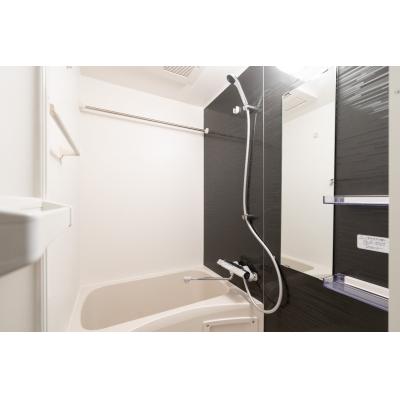 心安らぐグリーンのお洒落ルーム/人気の墨田区エリア/LUNA両国101の物件画像