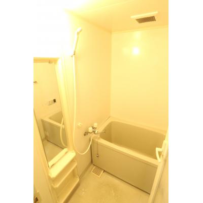 Bizroom／フェリ・メゾン105　【2名入居〇】ロフト付きで天井高い！物件前にバス停あり！！の物件画像