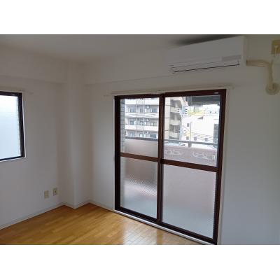 🌈新規オープン賃料半額　地下鉄西神山手線『上沢』駅徒歩6分🚃Wifi無料👍スマートTV📺【M051】の物件画像