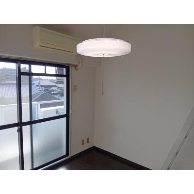 🌈新規オープン賃料半額　JR加古川駅徒歩10分🚃敷地内駐車場有🚙ロフト付✨Wifi無料👍スマートTV📺【M054】の物件画像