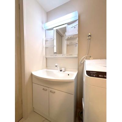 【J’sコート白鷺 202】厚さ25㎝超高密度ポケットコイルマットレス使用！新宿エリアまでアクセス良好！築浅デザイナーズマンション☆【インターネット無料】の物件画像