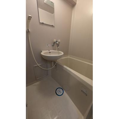 BraTTo本町（禁煙Bタイプ）【社内最安値に挑戦🔥】本町駅から1分｜家具家電一式｜出張歓迎｜の物件画像