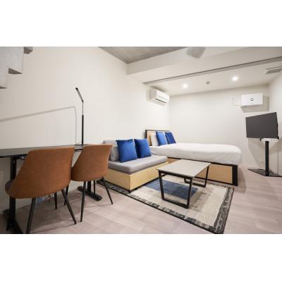 駅から徒歩6分！メゾネット/お洒落な外観＆内装/LEGALAND幡ヶ谷ANNEX 104の物件画像