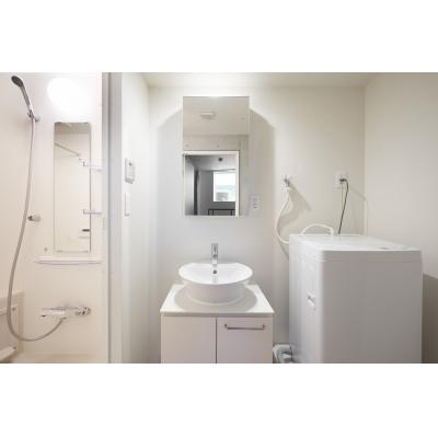 駅から徒歩6分！メゾネット/お洒落な外観＆内装/LEGALAND幡ヶ谷ANNEX 104の物件画像