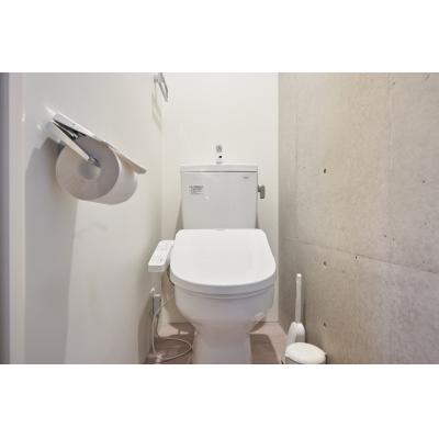 駅から徒歩6分！メゾネット/お洒落な外観＆内装/LEGALAND幡ヶ谷ANNEX 104の物件画像