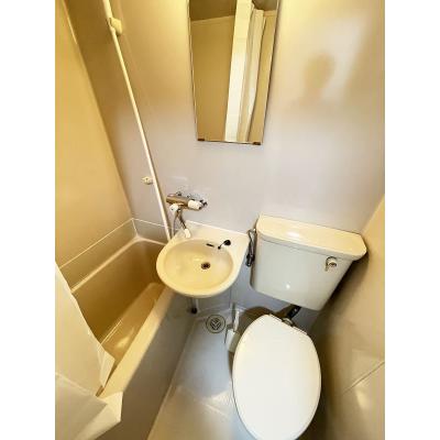 ユニオンマンスリー北越谷２　103　1R・シングル☆【禁煙ルーム】モニター付きインターホン完備！デスクチェア・2ドア冷蔵庫など家具家電付きのお部屋。南越谷・草加・北千住まで電車で１本。の物件画像