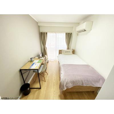 ユニオンマンスリー北越谷２　308　1R・シングル☆【禁煙ルーム】人気の角部屋物件♪デスクチェア・2ドア冷蔵庫など家具家電付きのお部屋。南越谷・草加・北千住まで電車で１本/北千住まで最短20分。の物件画像