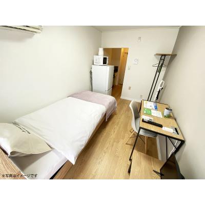 ユニオンマンスリー北越谷２　308　1R・シングル☆【禁煙ルーム】人気の角部屋物件♪デスクチェア・2ドア冷蔵庫など家具家電付きのお部屋。南越谷・草加・北千住まで電車で１本/北千住まで最短20分。の物件画像