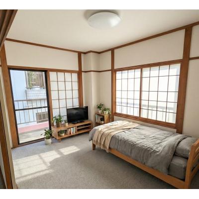 淡路島・淡路ICから車７分　駐車場１台込🚙ジェノバ発着港徒歩4分🚢広々１LDK✨Wifi無料👍スマートTV【M046】の物件画像